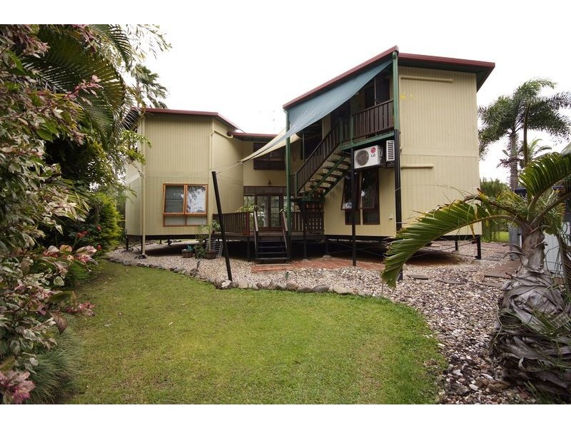 6 Krait Street, Trinity Park QLD 4879