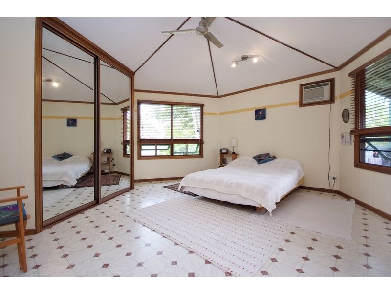 6 Krait Street, Trinity Park QLD 4879