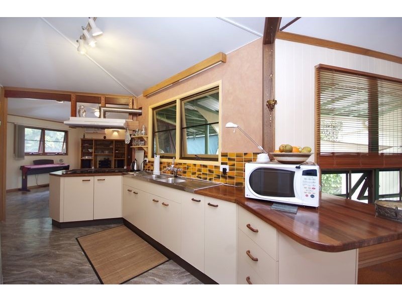 6 Krait Street, Trinity Park QLD 4879