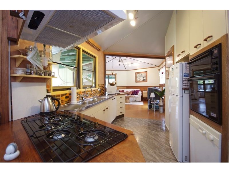 6 Krait Street, Trinity Park QLD 4879