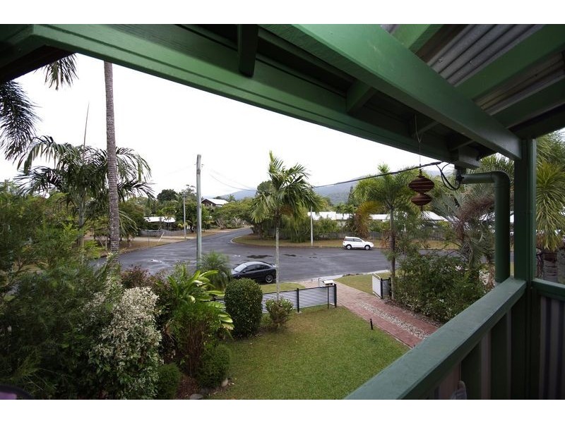 6 Krait Street, Trinity Park QLD 4879