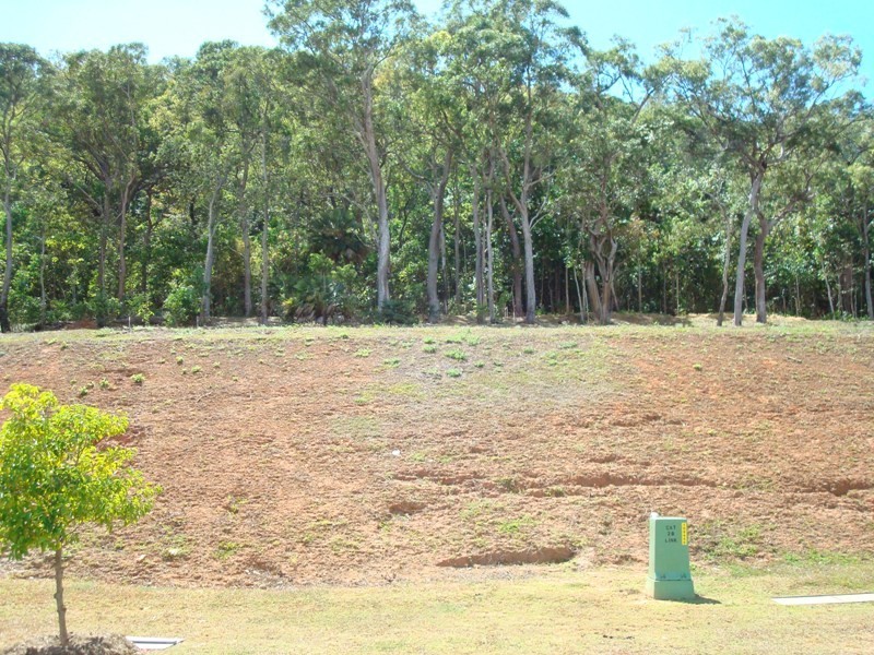 41 Catamaran Circuit, Trinity Beach QLD 4879