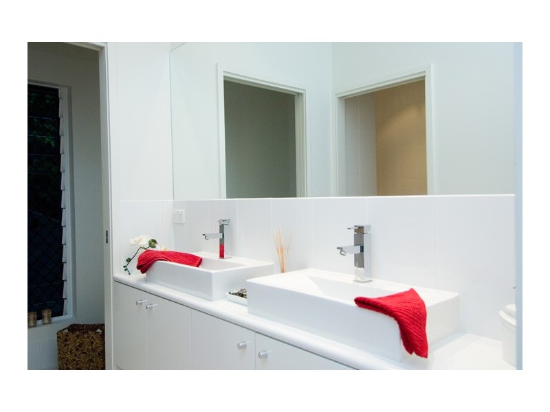 49 Flecker Street, Whitfield QLD 4870