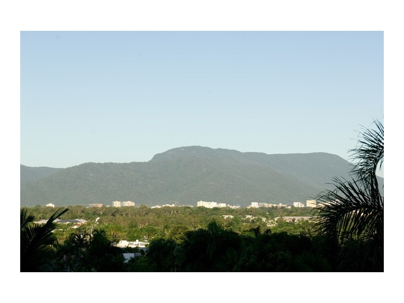 49 Flecker Street, Whitfield QLD 4870