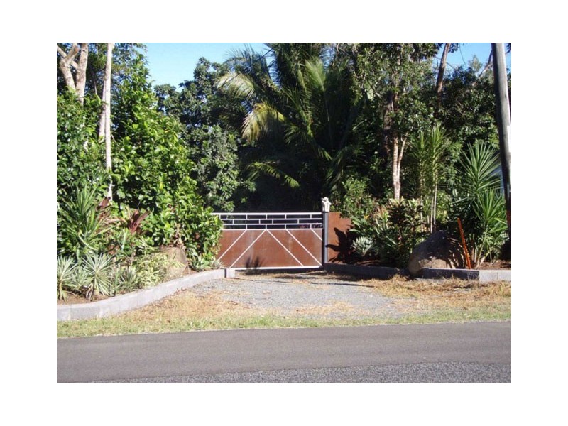 1483 Pine Creek Road, East Trinity QLD 4871