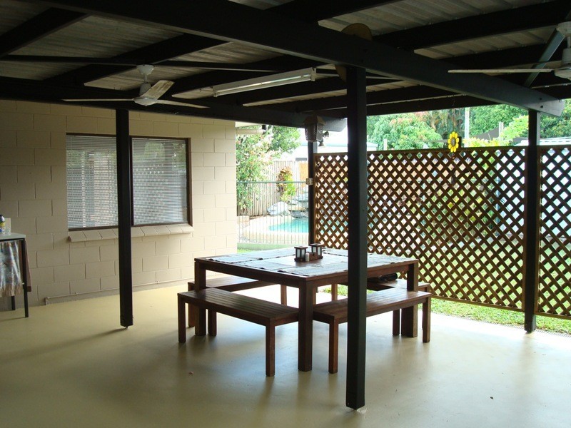 14 Mintaro Crescent, Woree QLD 4868