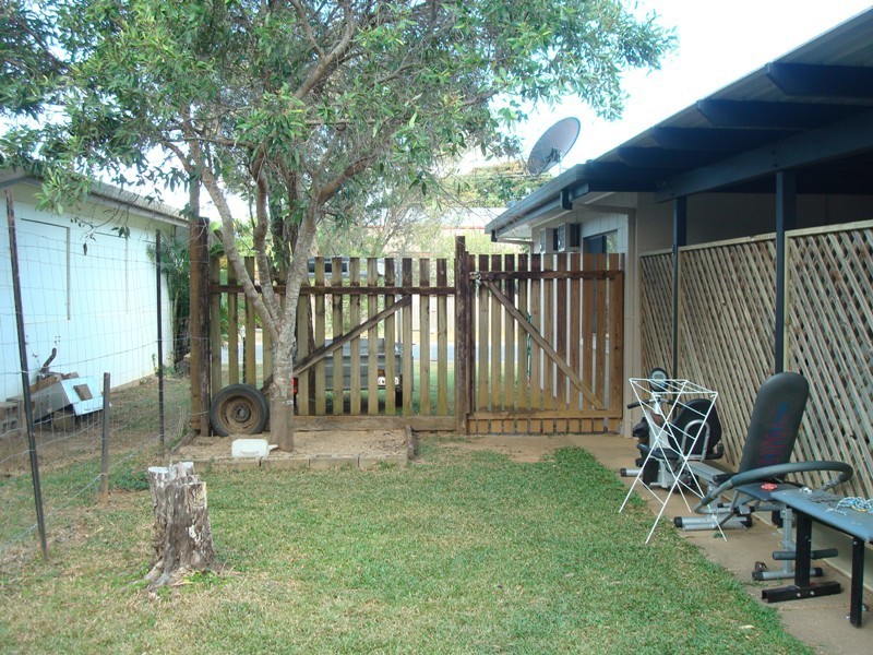 14 Mintaro Crescent, Woree QLD 4868
