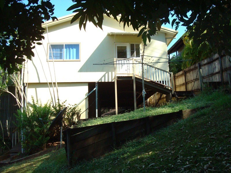 20 Jumna Close, Bentley Park QLD 4869