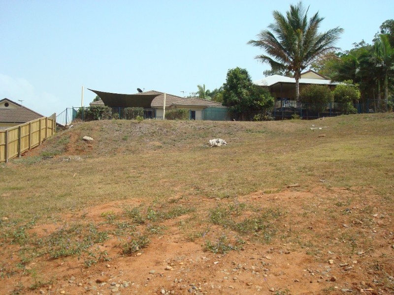 37 Catamaran Circuit, Trinity Beach QLD 4879