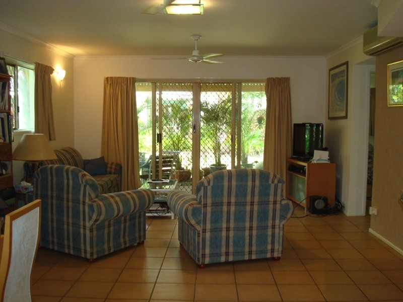 421/2 Keem Street, Trinity Beach QLD 4879