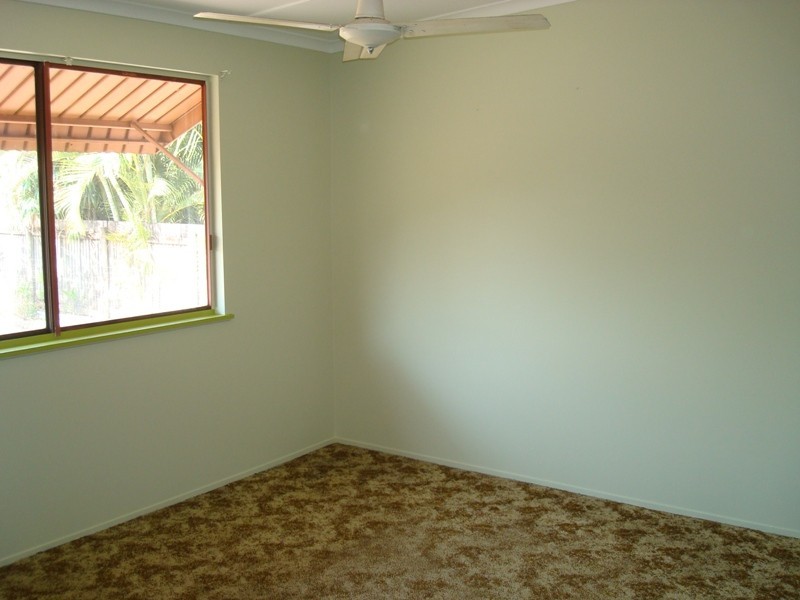 76 Reservoir Road, Manoora QLD 4870