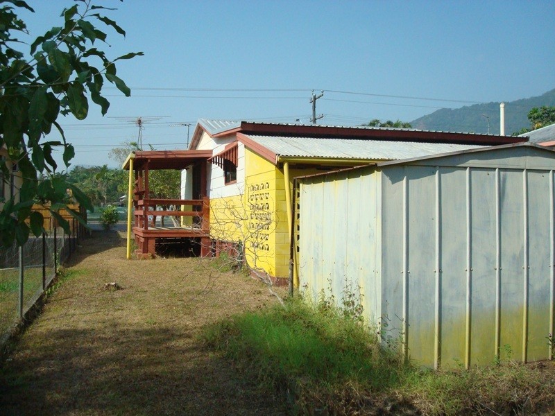 76 Reservoir Road, Manoora QLD 4870