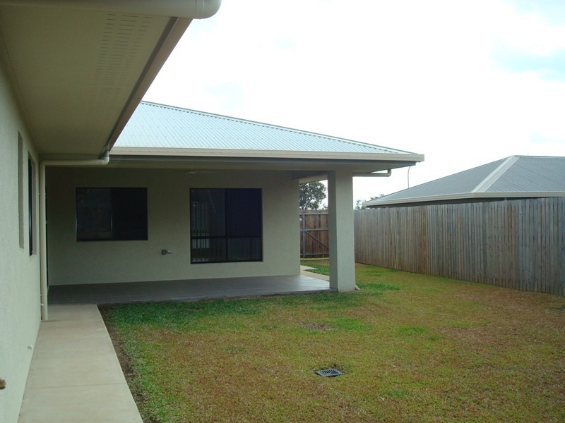 17 Capricorn Street, Bentley Park QLD 4869