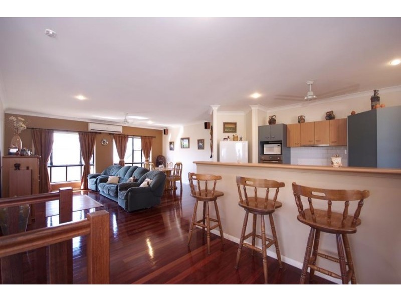 16 Lookout Terrace, Trinity Beach QLD 4879