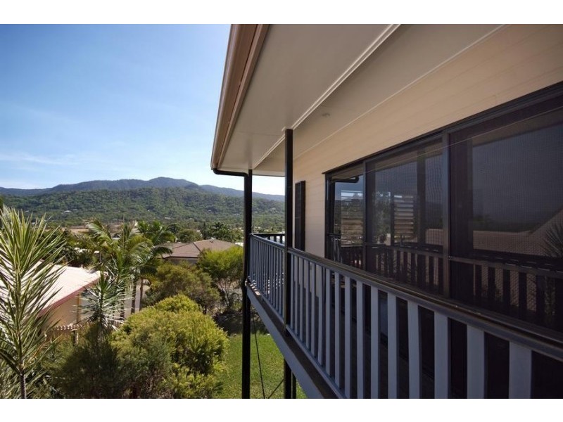 16 Lookout Terrace, Trinity Beach QLD 4879