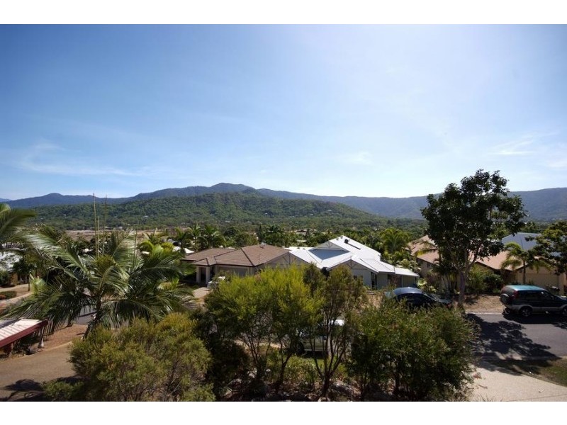 16 Lookout Terrace, Trinity Beach QLD 4879