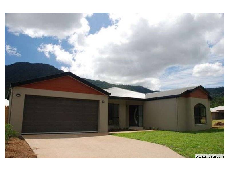 29 Huntley Crescent, Redlynch QLD 4870