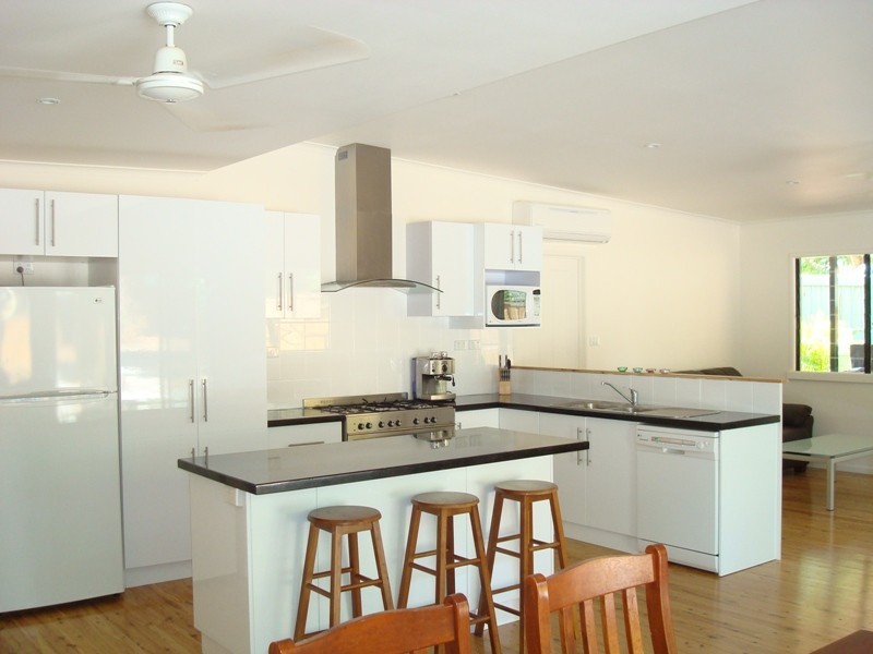 6 Palmerston Street, Aeroglen QLD 4870