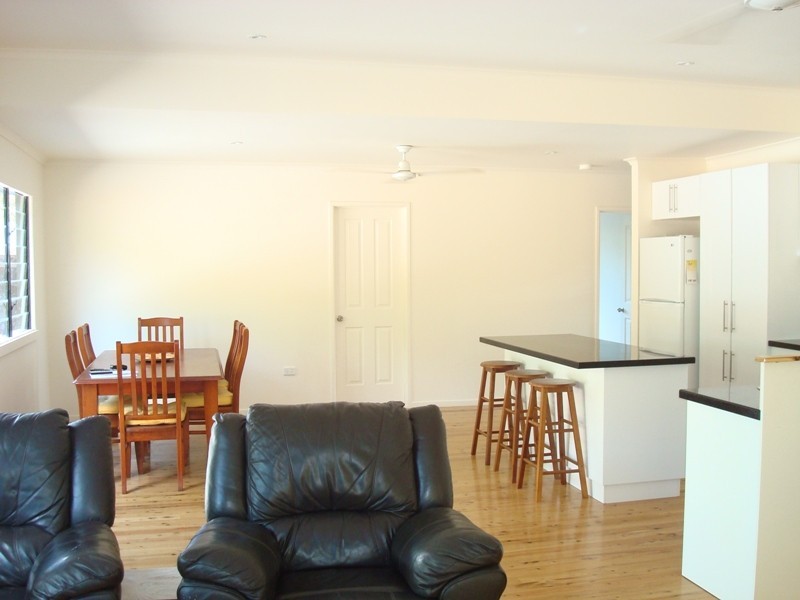 6 Palmerston Street, Aeroglen QLD 4870