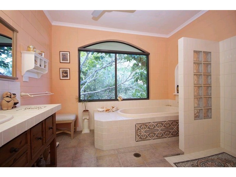 97 – 99 Fig Tree Drive, Caravonica QLD 4878