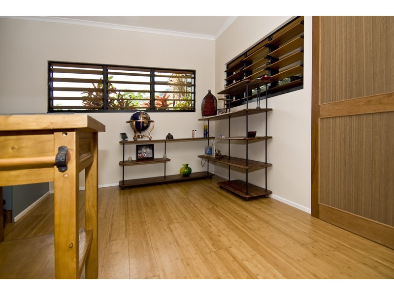 4 Stoney Creek Road, Kamerunga QLD 4870