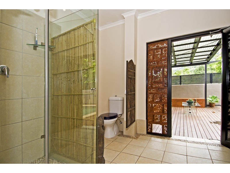 4 Stoney Creek Road, Kamerunga QLD 4870