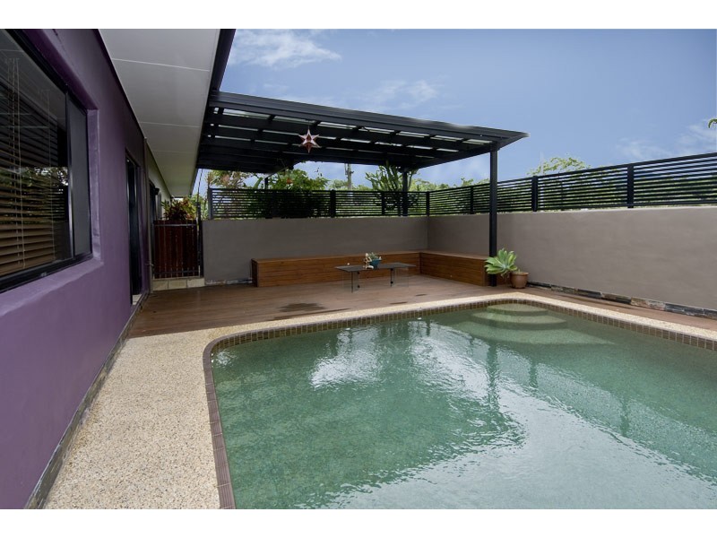 4 Stoney Creek Road, Kamerunga QLD 4870