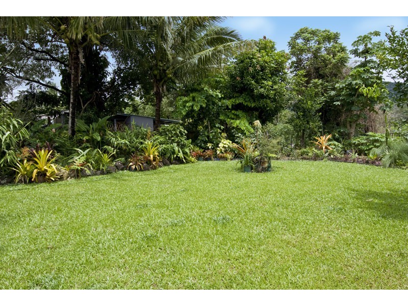 4 Stoney Creek Road, Kamerunga QLD 4870