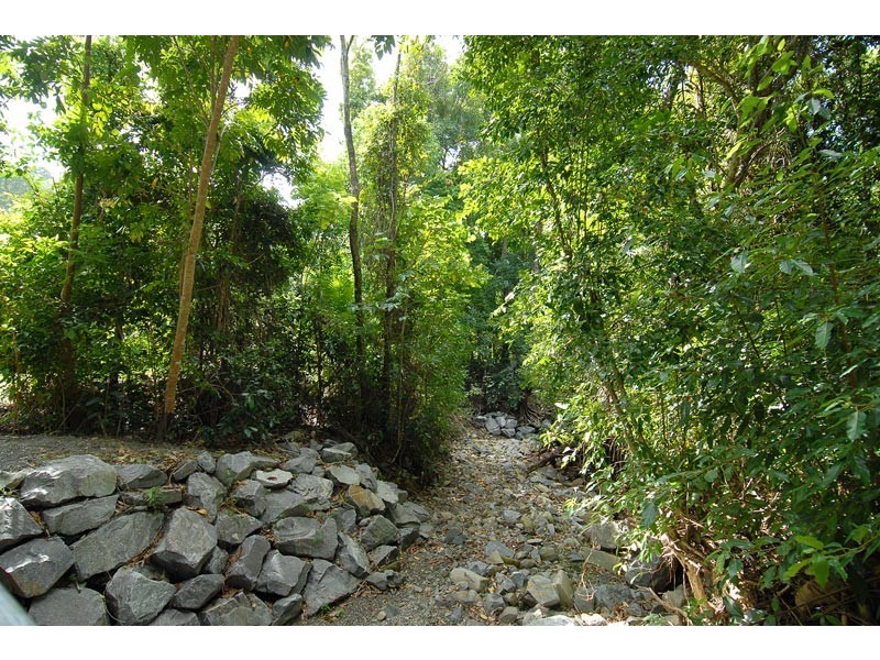 15-17 Thrush Terrace, Clifton Beach QLD 4879