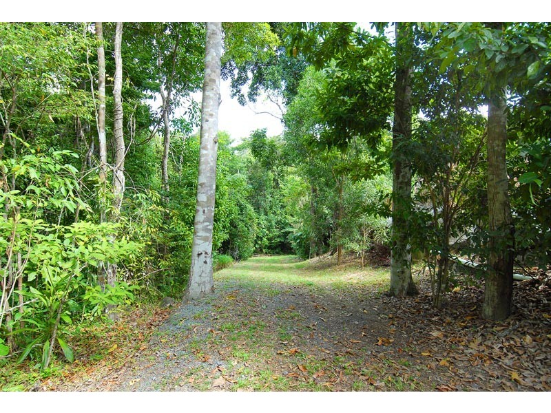 15-17 Thrush Terrace, Clifton Beach QLD 4879