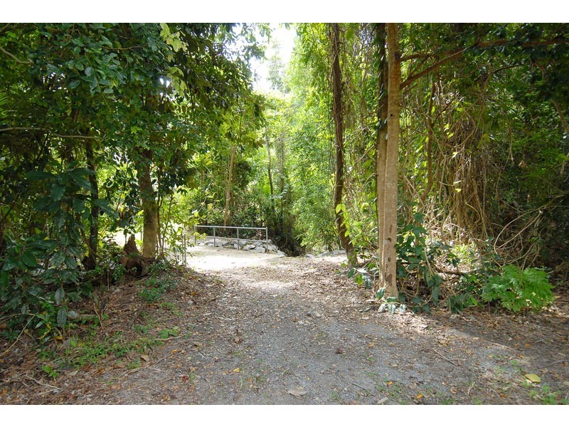 15-17 Thrush Terrace, Clifton Beach QLD 4879