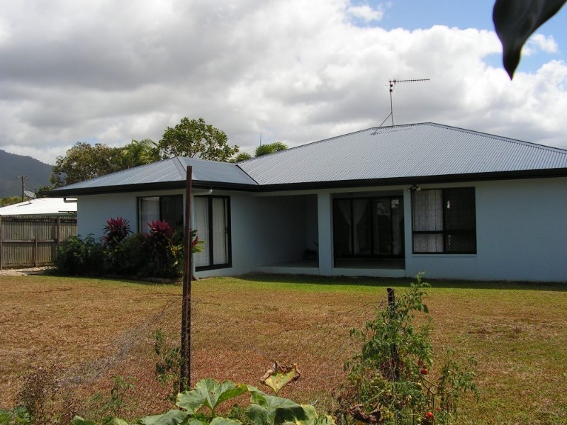 9 Klarwein Close, Gordonvale QLD 4865