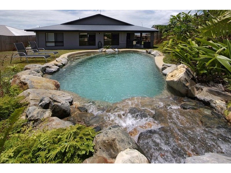 115 Mcfarlane Drive, Kanimbla QLD 4870