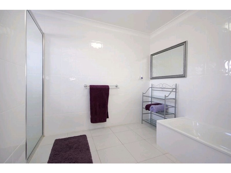 115 Mcfarlane Drive, Kanimbla QLD 4870