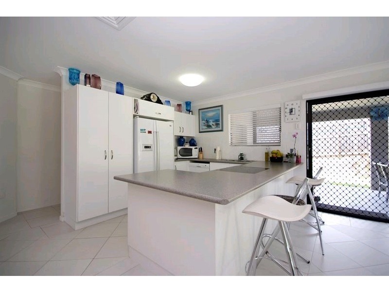 115 Mcfarlane Drive, Kanimbla QLD 4870