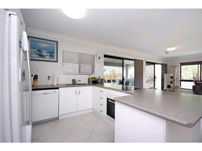 115 Mcfarlane Drive, Kanimbla QLD 4870