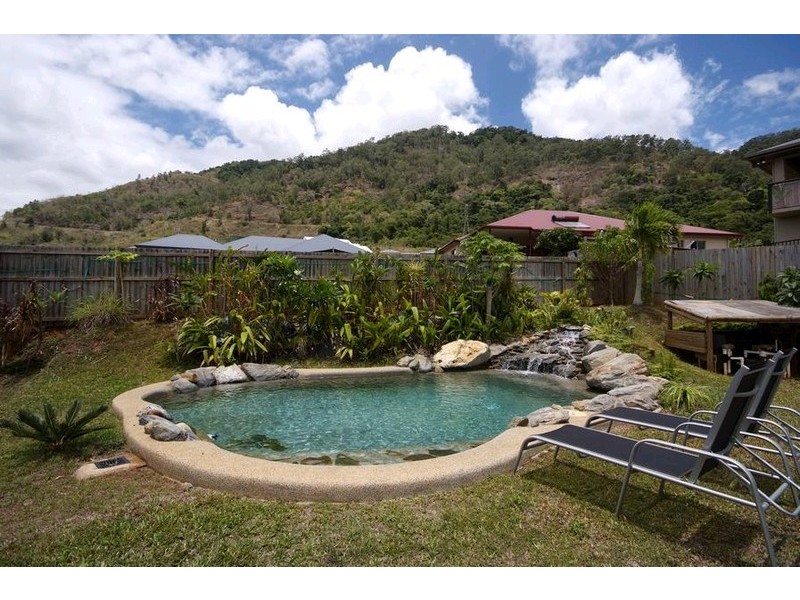 115 Mcfarlane Drive, Kanimbla QLD 4870