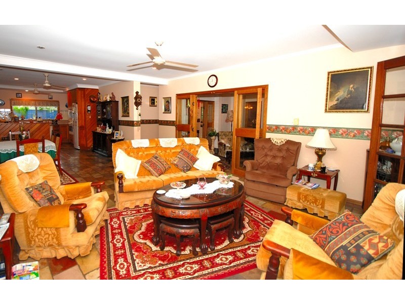 14 Bataan Close, Trinity Park QLD 4879