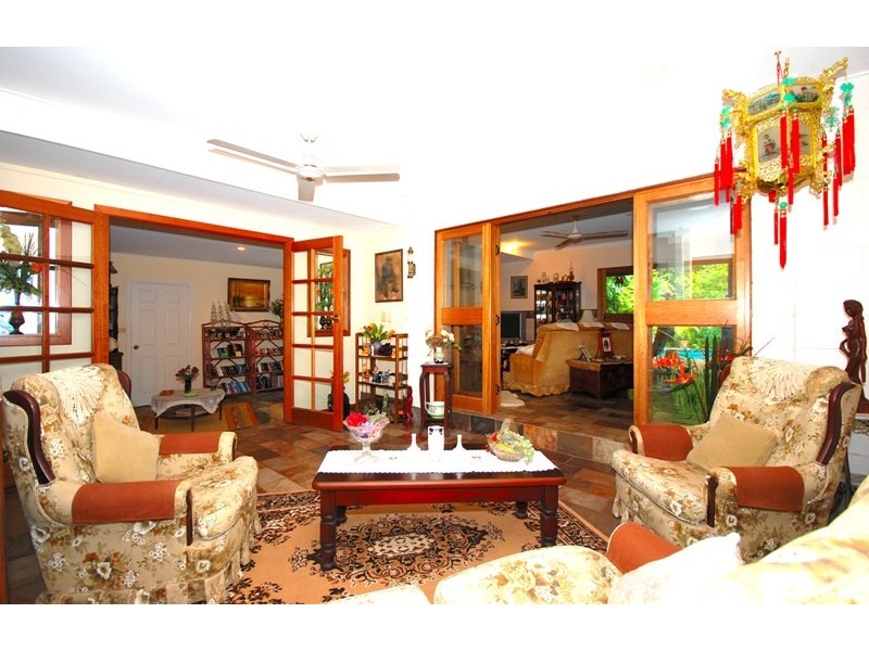 14 Bataan Close, Trinity Park QLD 4879