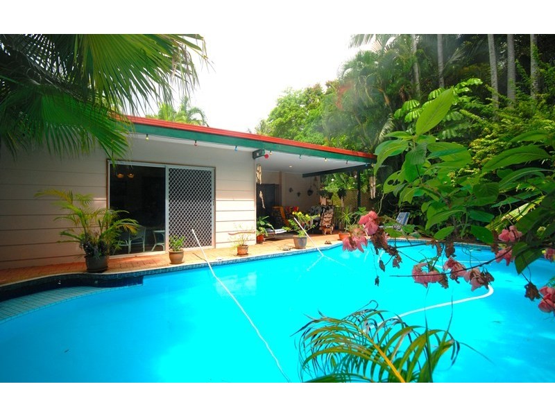 14 Bataan Close, Trinity Park QLD 4879