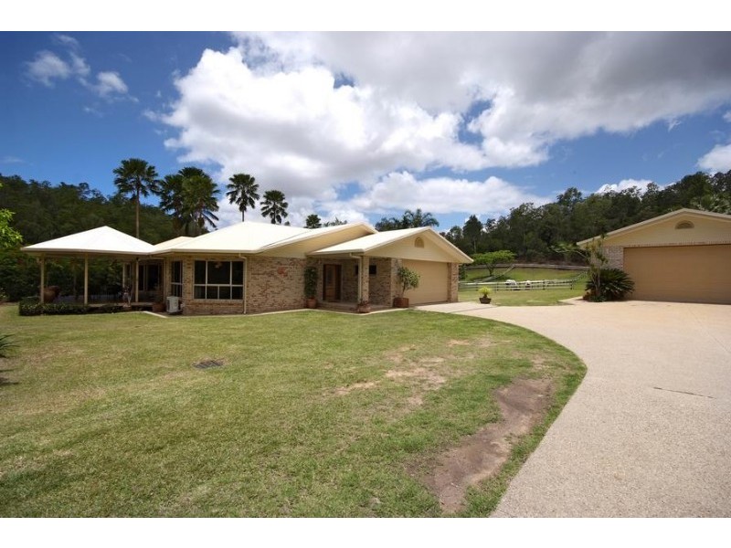 27 Plantation Road, Edmonton QLD 4869