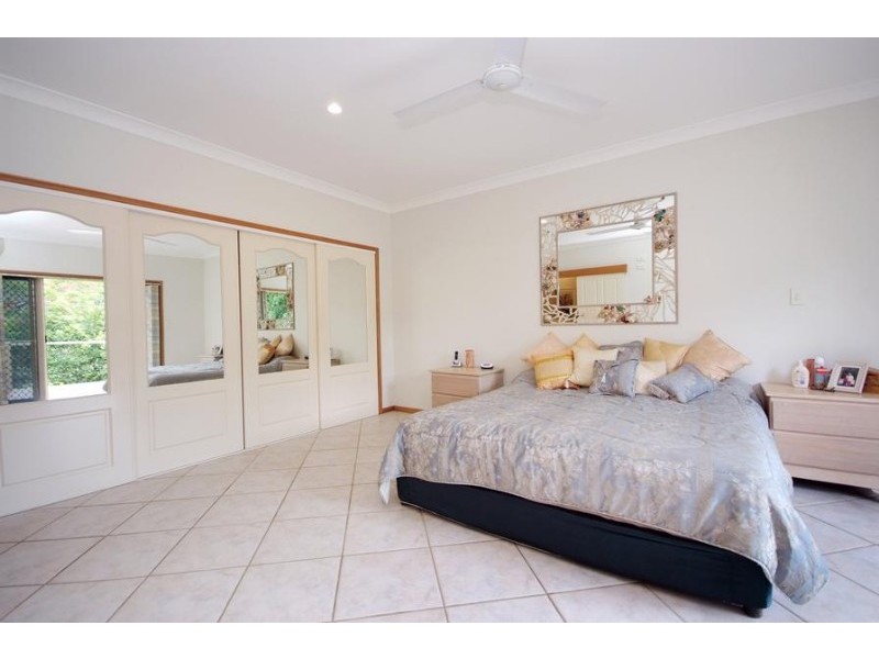 27 Plantation Road, Edmonton QLD 4869