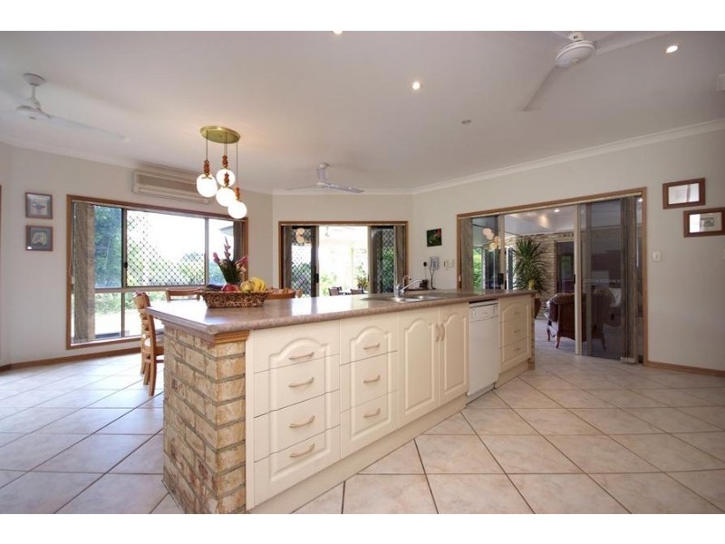 27 Plantation Road, Edmonton QLD 4869