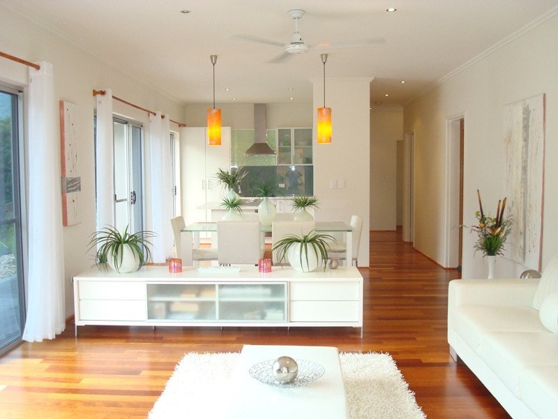 7 Mccoll Street, Redlynch QLD 4870