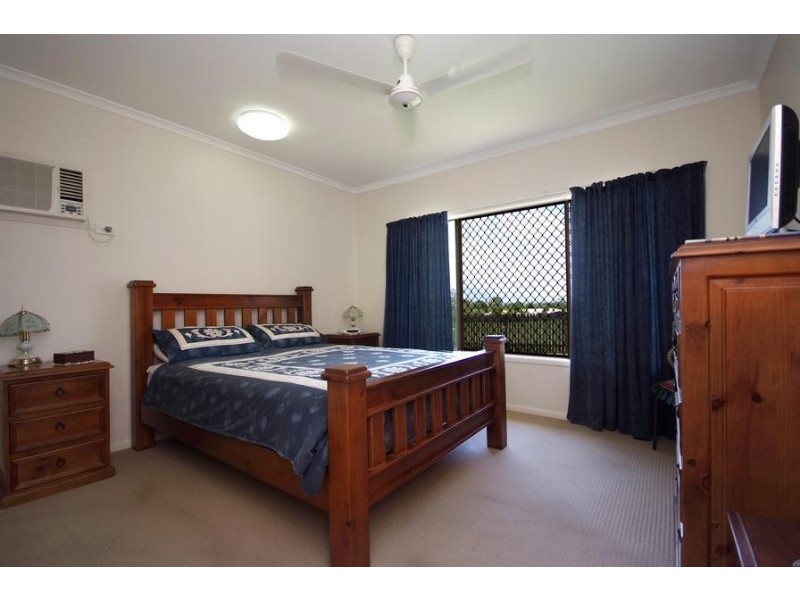 7 Hazelwood Close, Mount Sheridan QLD 4868