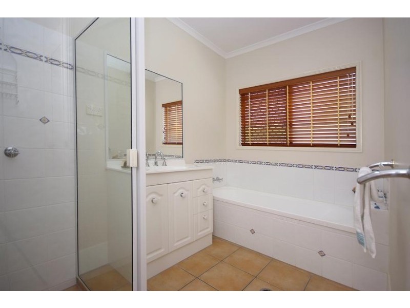 7 Hazelwood Close, Mount Sheridan QLD 4868