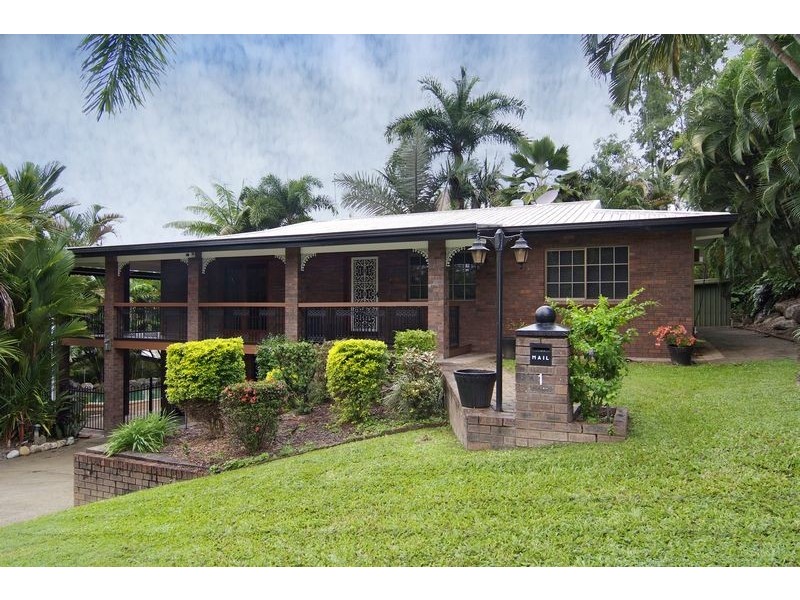 1 Hermes Close, Mooroobool QLD 4870