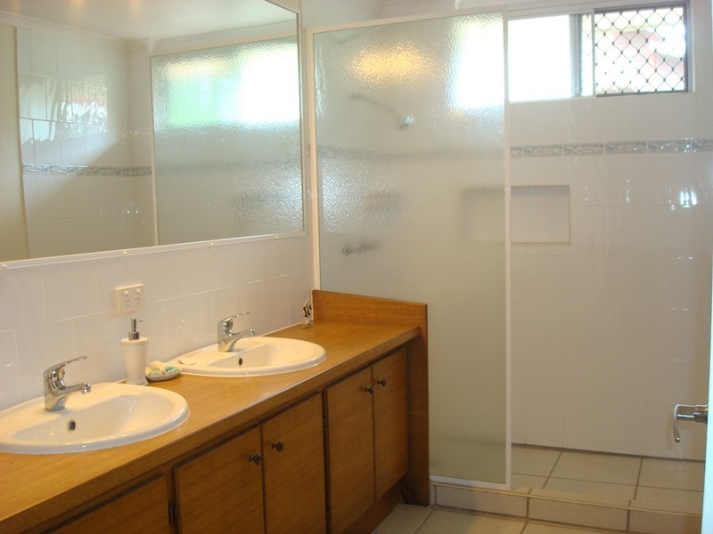 10 Warrnambool Street, Trinity Park QLD 4879