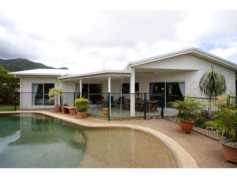 5 Providence Close, Bentley Park QLD 4869