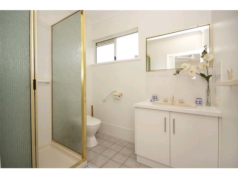 5 Providence Close, Bentley Park QLD 4869